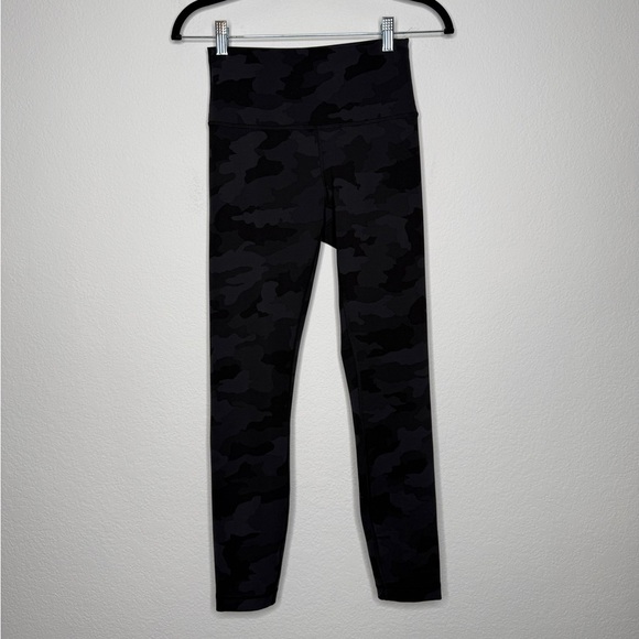 Lululemon Wunder Train High Rise Tight 25 inch Heritage Camo Black Grey Size 6 - Picture 1 of 5